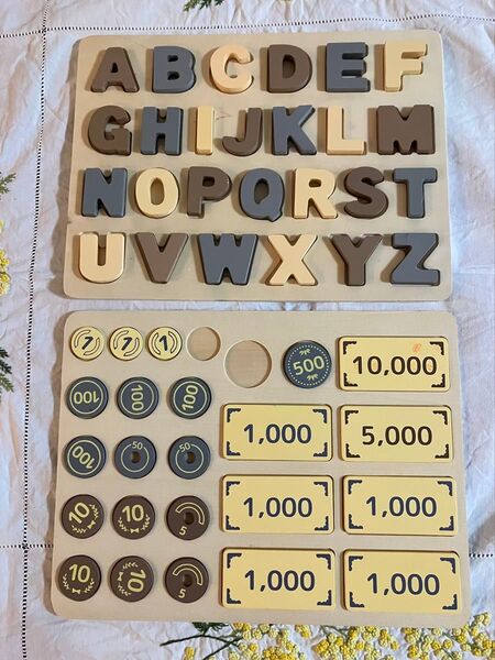 スリーコインズ 木製 アルファベット 数字 パズル 知育玩具 2個セット