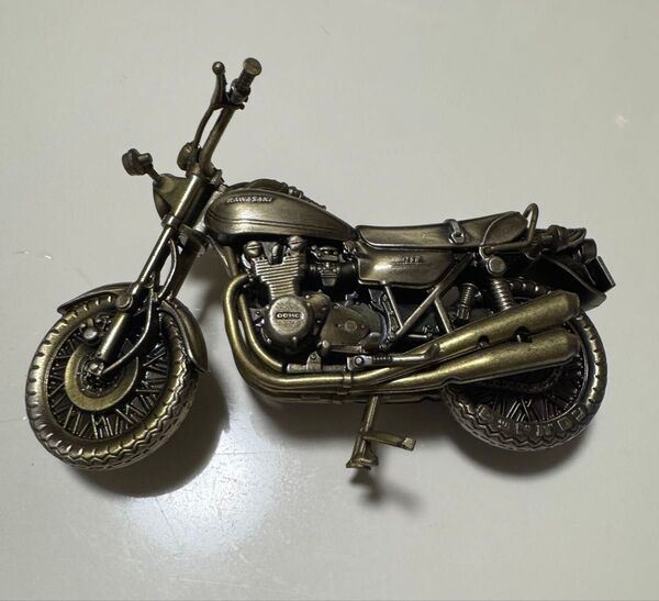 世界の名車シリーズ KAWASAKI 750-RS