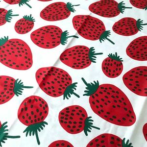  new goods *marimekko 25×72. cotton pieni man sika strawberry Pieni Mansikka. rare cloth 