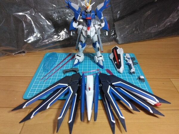 ガンプラ HGCE 1/144 ライジングフリーダム ガンダム