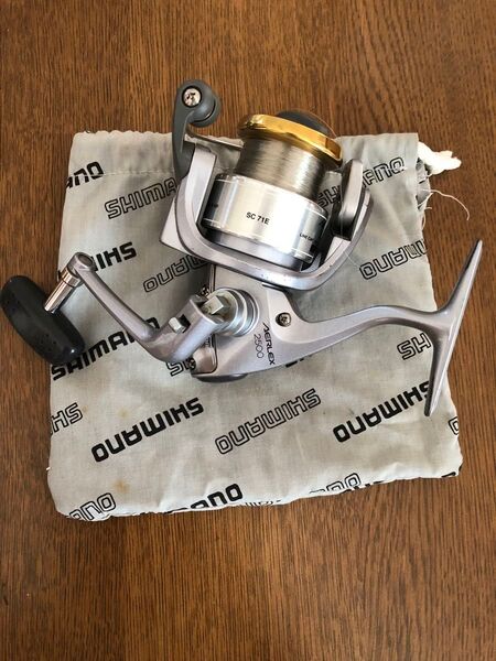 シマノ リール aerlex2500 袋付き スピニングリール 釣り アウトドア