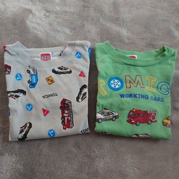 美品 トミカ 長袖Tシャツ 2枚セット 100cm 男の子