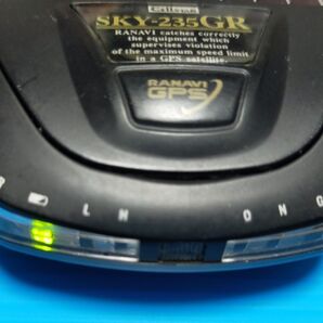 (ジャンク品、本体のみ)セルスター!レーダー探知機!SKY-235GR!溶けた跡あり!
