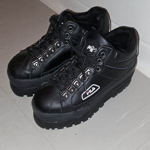 FILA 厚底スニーカー 23.5cm 美品