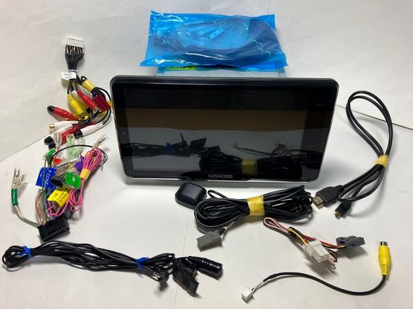 9V型大画面フローティングHD高画質MDV-M907HDF★2025年版最新地図★フルセグ・HDMI入力ミラーリング対応