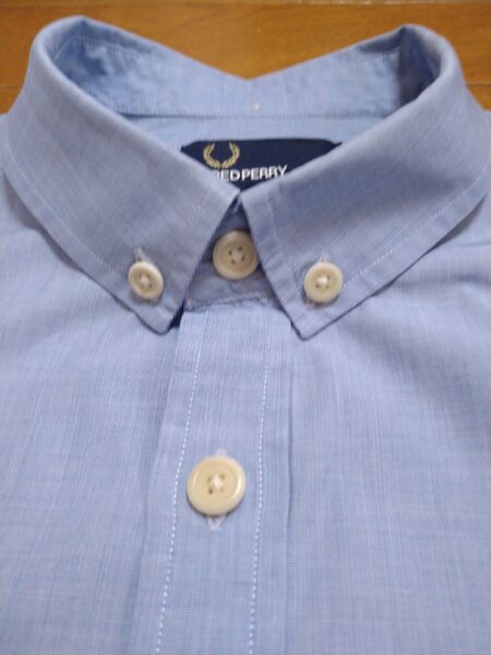 フレッドペリー FRED PERRY 半袖ボタンダウンシャツ 3点留め ライトブルー M
