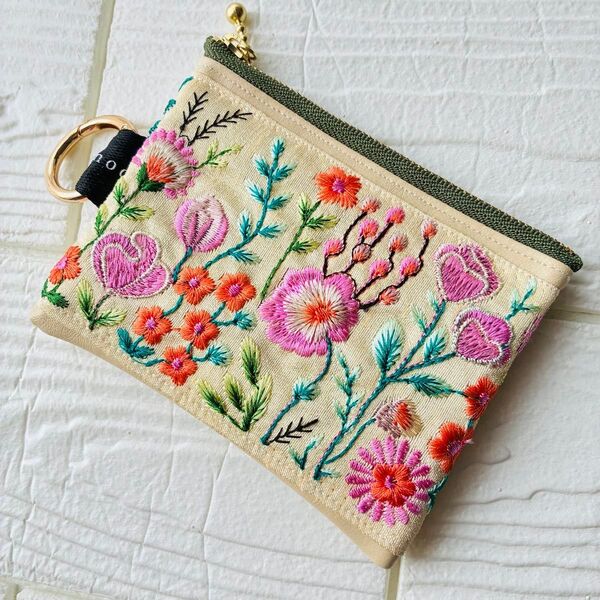 インド刺繍リボン 後愛 ハンドメイドポーチ