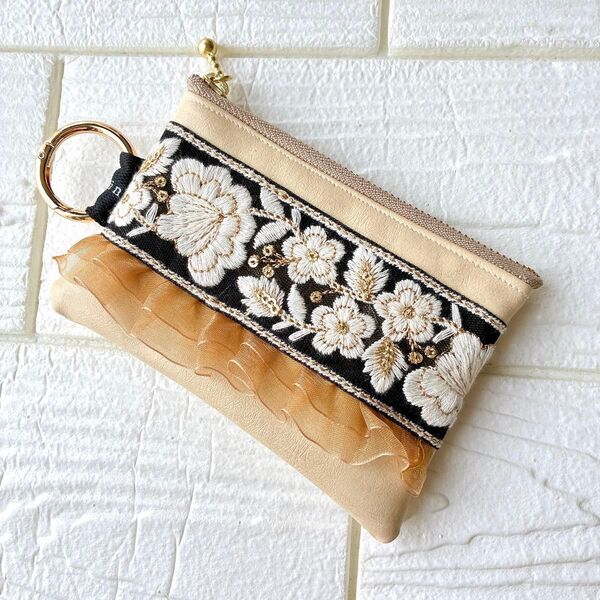 インド刺繍リボン フェイクレザー ハンドメイドポーチ