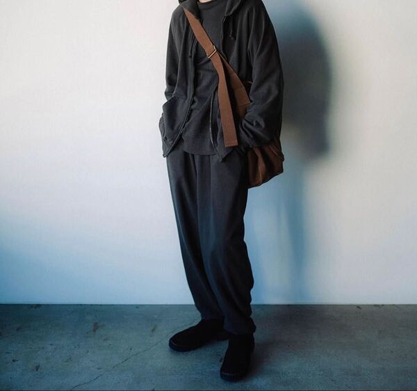 COMOLI 24SS 製品染裏毛 lwスウェットパンツ size3 ブラック