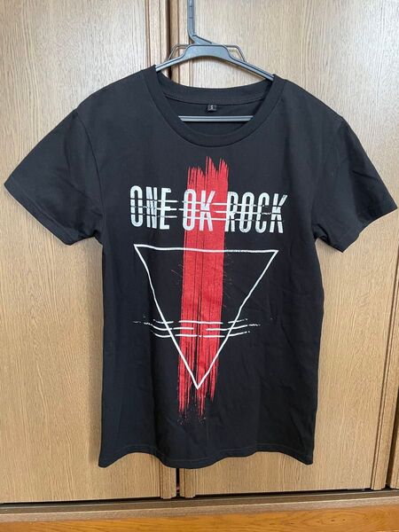 ONE OK ROCK Tシャツ