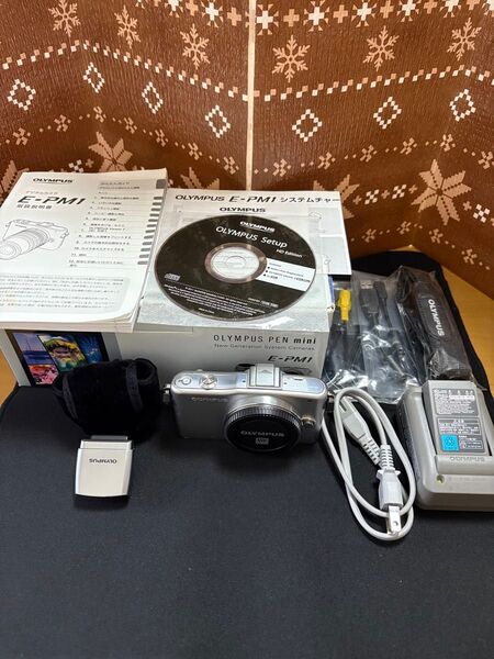 美品 OLYMPUS PEN mini E-PM1 ボディ フラッシュ付き 手ぶれ補正エラーなし