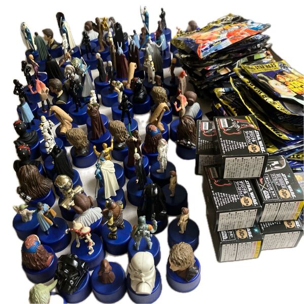 150個スターウォーズ ペプシ ボトルキャップ 空袋 フィギュア +オリジナルラバーストラップまとめ売り