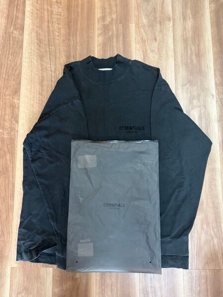 ESSENTIALS モックネック長袖Tシャツ ブラック Lサイズ