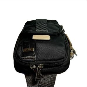 TUMI ボディバッグ ブラック