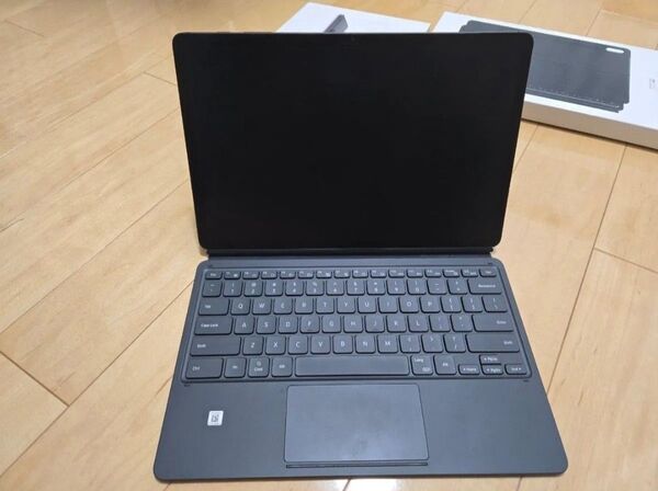 国内版Galaxy tab s8 plusとBook Coverキーボード Wi-Fi モーデル 8/128gb
