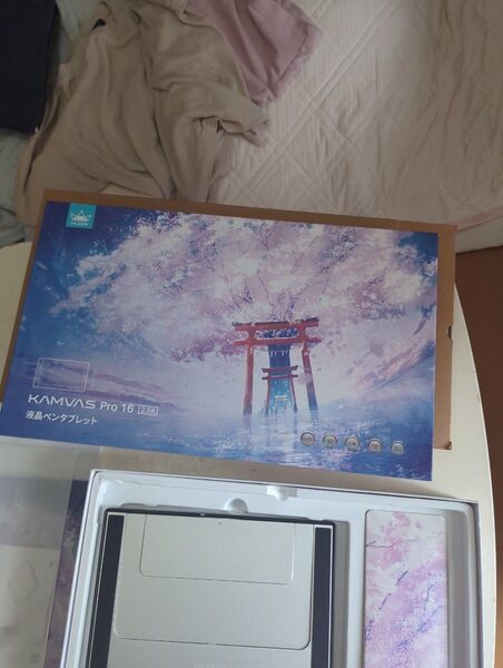 HUION KAMVAS Pro 16 2.5K 液晶ペンタブレット