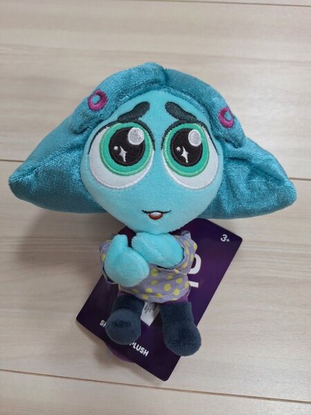 【新品】イイナー 肩のせぬいぐるみ/インサイドヘッド 香港ディズニー