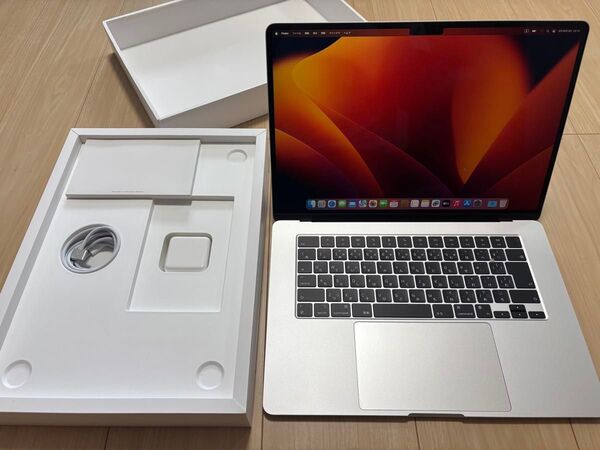 Apple MacBook Air M2 15インチ 24GB 1TB スターライト