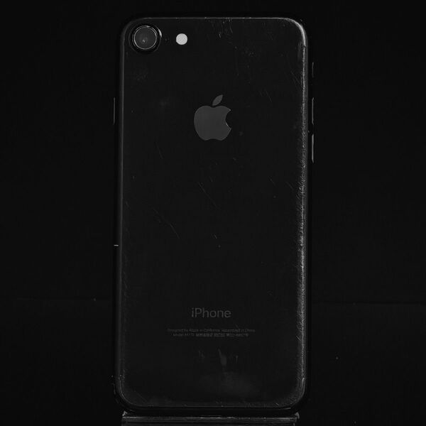 Apple iPhone 7 128GB SIMフリー ジャンク品