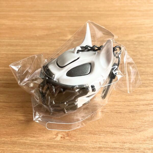 XG WOKE UP ミニヘルメットキーチェーン