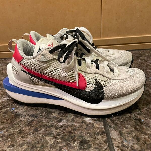 週末限定値下げ!早い者勝ち!レディースSacai × Nike Vapor Waffle Royal Fuchsia 24.5cm
