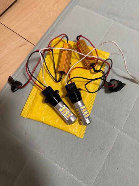 ウインカーポジション T20ダブル 常時ホワイト ウィンカー時アンバー スモール機能付LEDバルブ ポジションキット