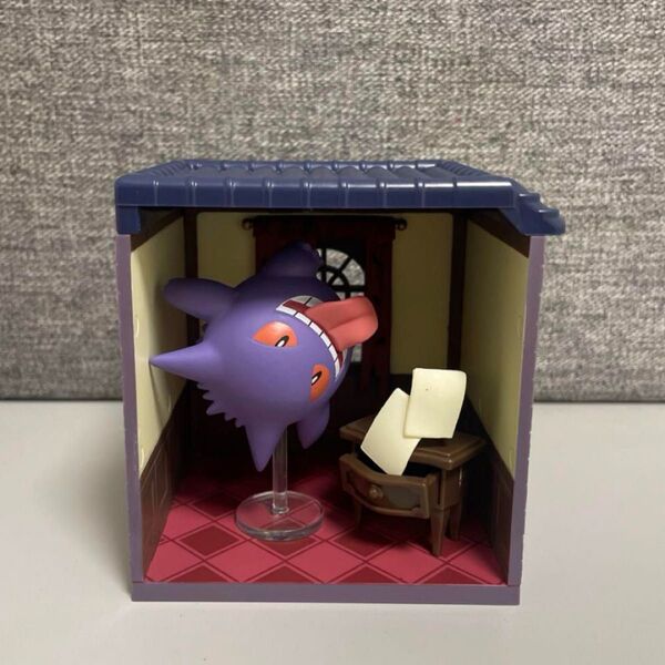 ポケモン ゲンガー 真夜中の不思議な屋敷 闇夜に現れたのは フィギュア グッズ リーメント マスコット 真夜中 ポケモンセンター