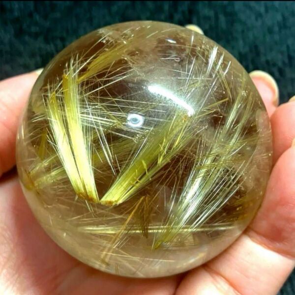 超絶綺麗 53mm ゴールドタイチンルチルクォーツ 丸玉 スフィア 金針水晶