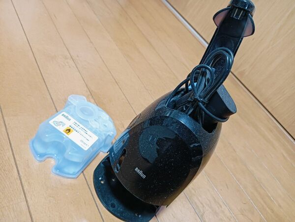 BRAUN ブラウンSeries 3用 洗浄器 おまけ洗浄液