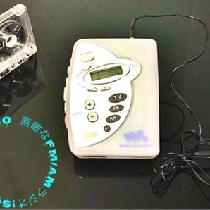 カセットウォークマン SONY WM-FX200白「整備済み、完動超美品」