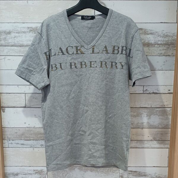 【美品】BURBERRY BLACK LABEL バーバリーブラックレーベル 半袖 ロゴプリント Vネック Tシャツ サイズ2