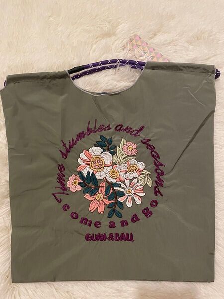 【新品タグ付き】花柄刺繍トートバッグ エコバッグMサイズ