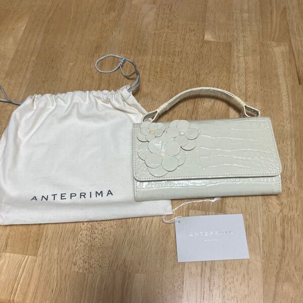 ANTEPRIMA フラワーモチーフ ハンドバッグ オフホワイト