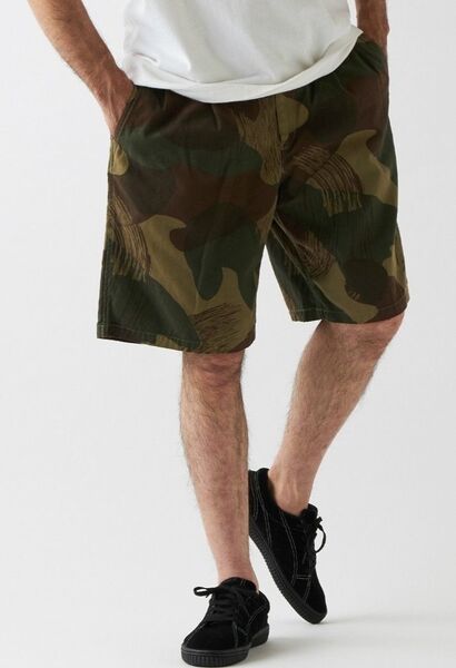 美品FAT ワイドシルエット ハーフパンツ カモフラSKINNY(L)サイズ
