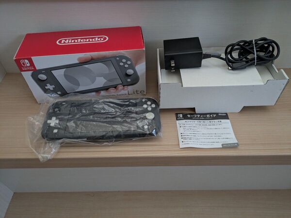 Nintendo Switch Lite グレー 本体 ACアダプター付き