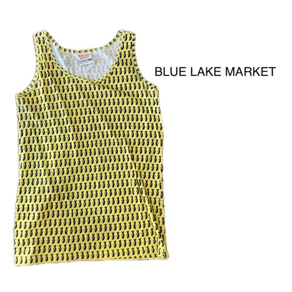 【BLUE LAKE MARKET】 タンクトップ トップス ノースリーブ 総柄 柄 タンク 柄タンク 総柄タンク
