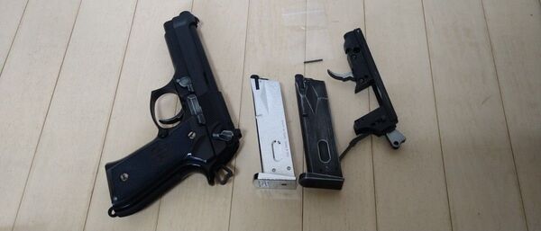 東京マルイ M92F ミリタリー ガスブロ 予備マガジン付 値下げ