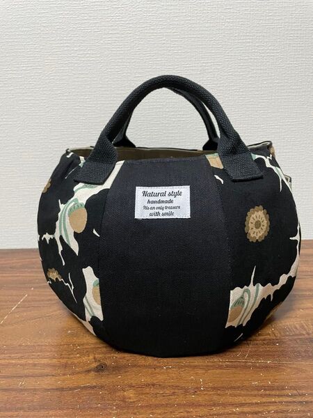 ハンドメイド ポピー柄バルーンバッグ購入希望の方はメッセージお願いしてますm(_ _)m
