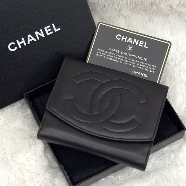 ☆美品☆CHANEL シャネル ラムスキン 二つ折り 財布 ココマーク シリアルシール ギャランティーカード付き Wホック
