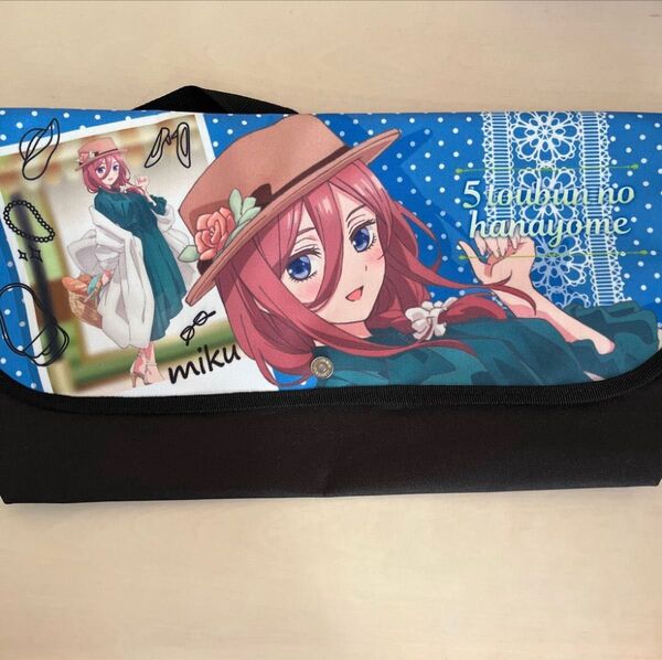 五等分の花嫁 リバーシブルメッセンジャーバッグ 中野三玖
