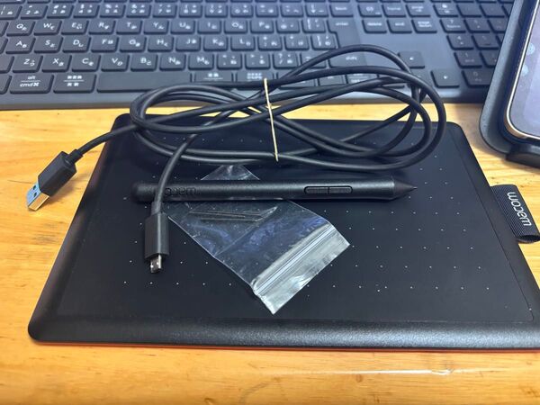 One by Wacom Small CTL-472 特典未使用 ペンタブレット