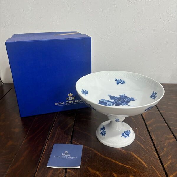 未使用!箱付ロイヤルコペンハーゲン ケーキスタンド コンポート ブルーフラワー ROYAL COPENHAGEN