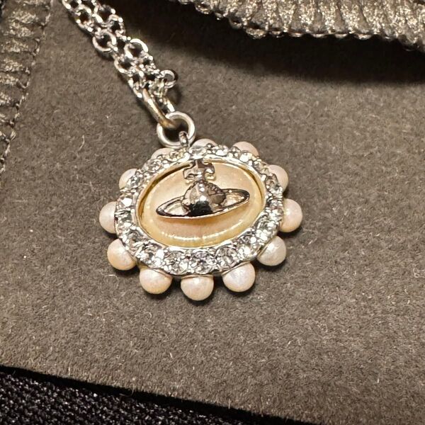 Vivienne Westwood ネックレス ヴィヴィアン ウエストウッド