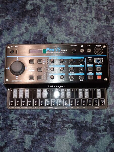 ベリンガー Pro VS MINI