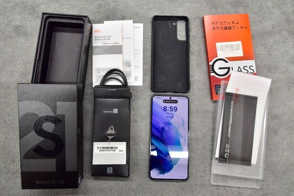 SAMSUNG Galaxy S21 256GB本体 ガラスフィルム付 au SIMロック解除済 5G