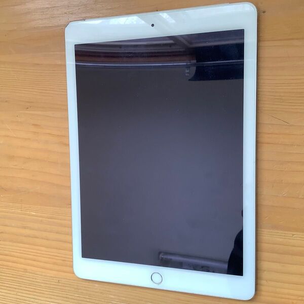 Apple iPad Air2 Wi-Fi+Cellular au 16GB シルバー A1567 中古 現状渡し 部品取り