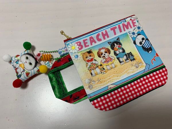 コヤンイサムチョン 《BEACH TIME 》プールパーティー ティーカップ型ポーチ プクプクチャーム付