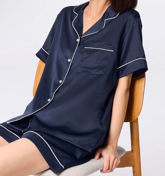 GU ジーユー サテンパジャマ 半袖&ショートパンツ Mサイズ 新品未使用品 タグ付き