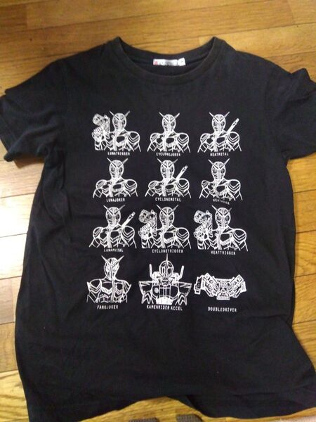 仮面ライダーW ユニクロTシャツ 150サイズ