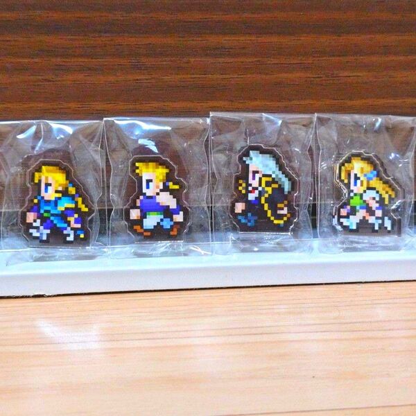 ファイナルファンタジー ピクセルリマスター ミニアクリルスタンド エドガー マッシュ セッツァー セリス 4点セット